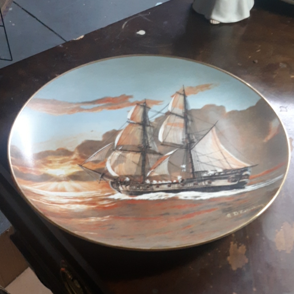 Royal Cornwall collectable plate